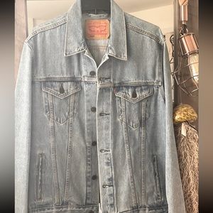 Levi’s Trucker Jacket
